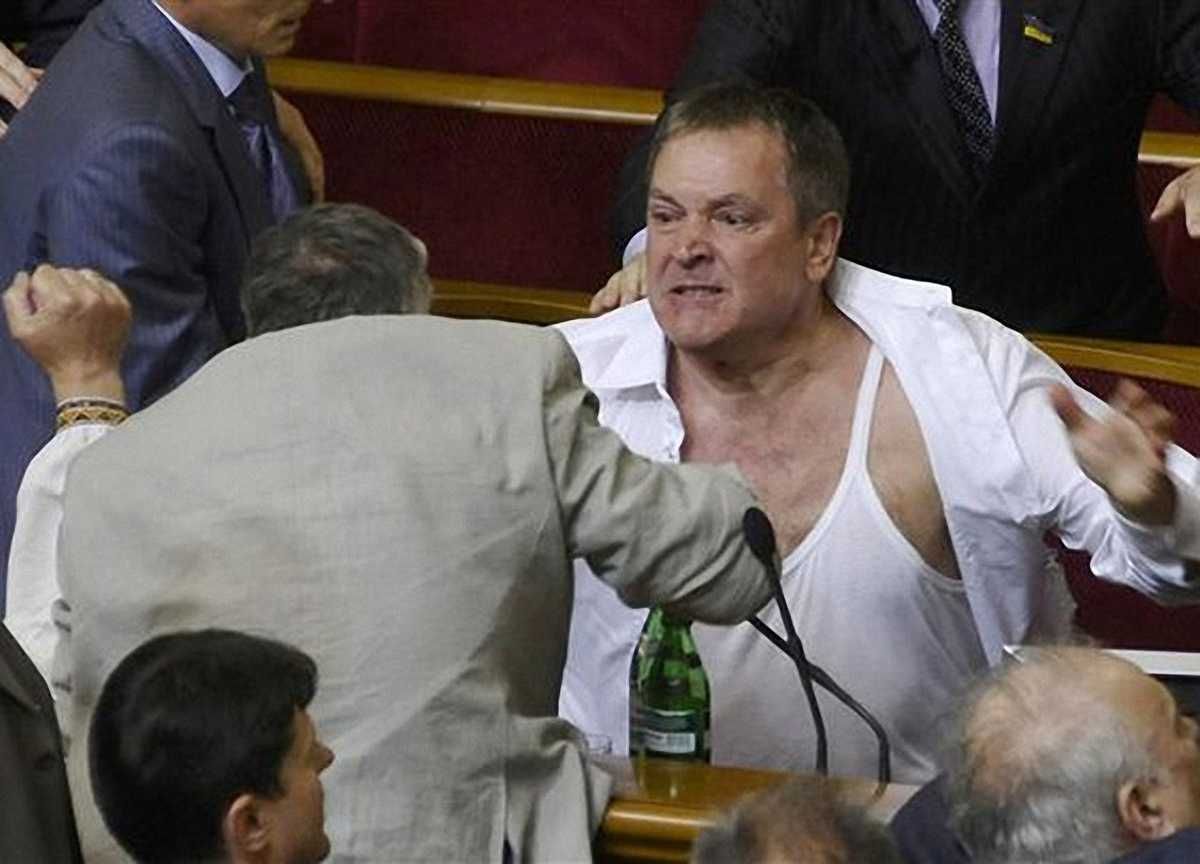 Вадим Колесніченко під час "боїв" у Раді
