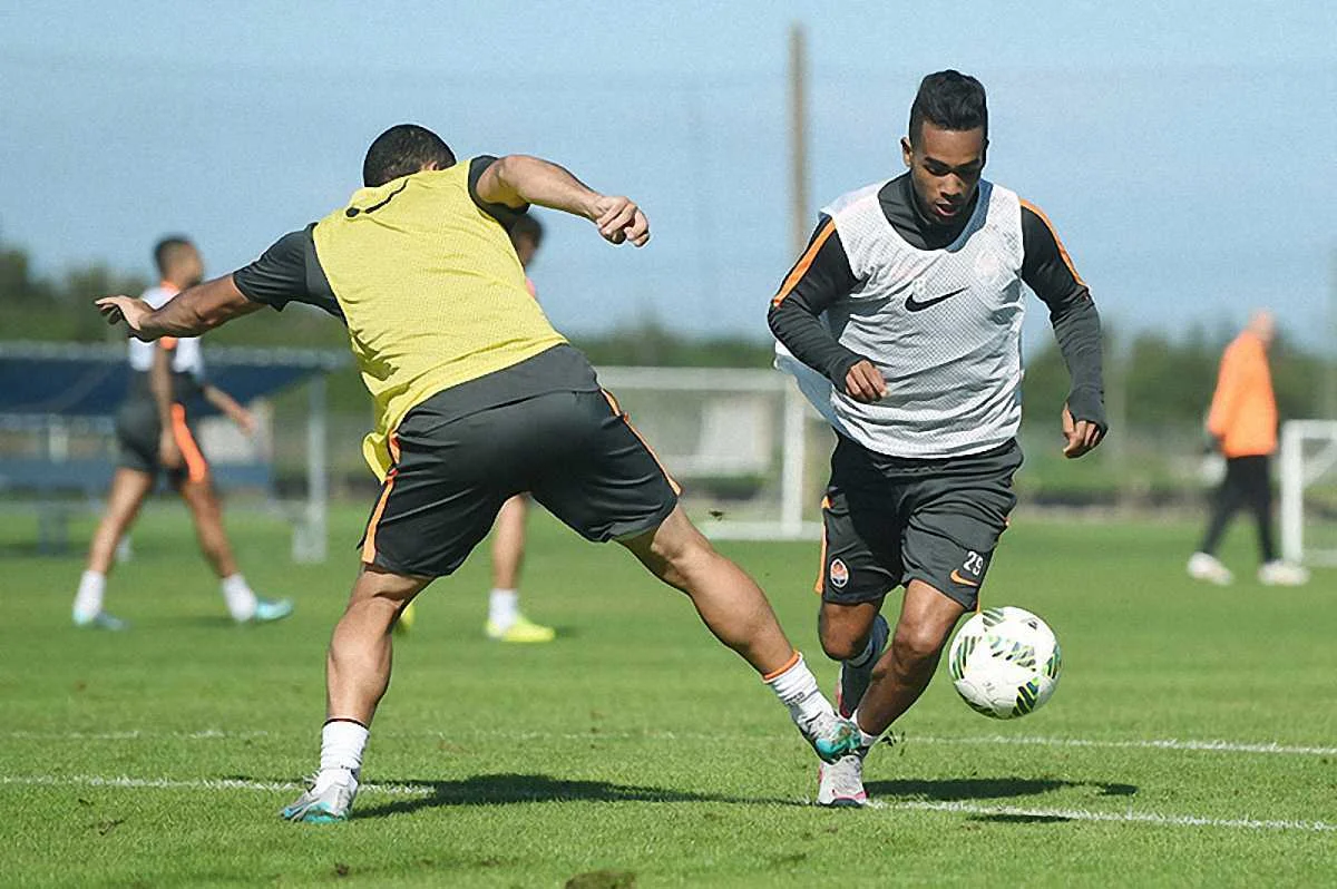 Тейшейра выйдет в основе