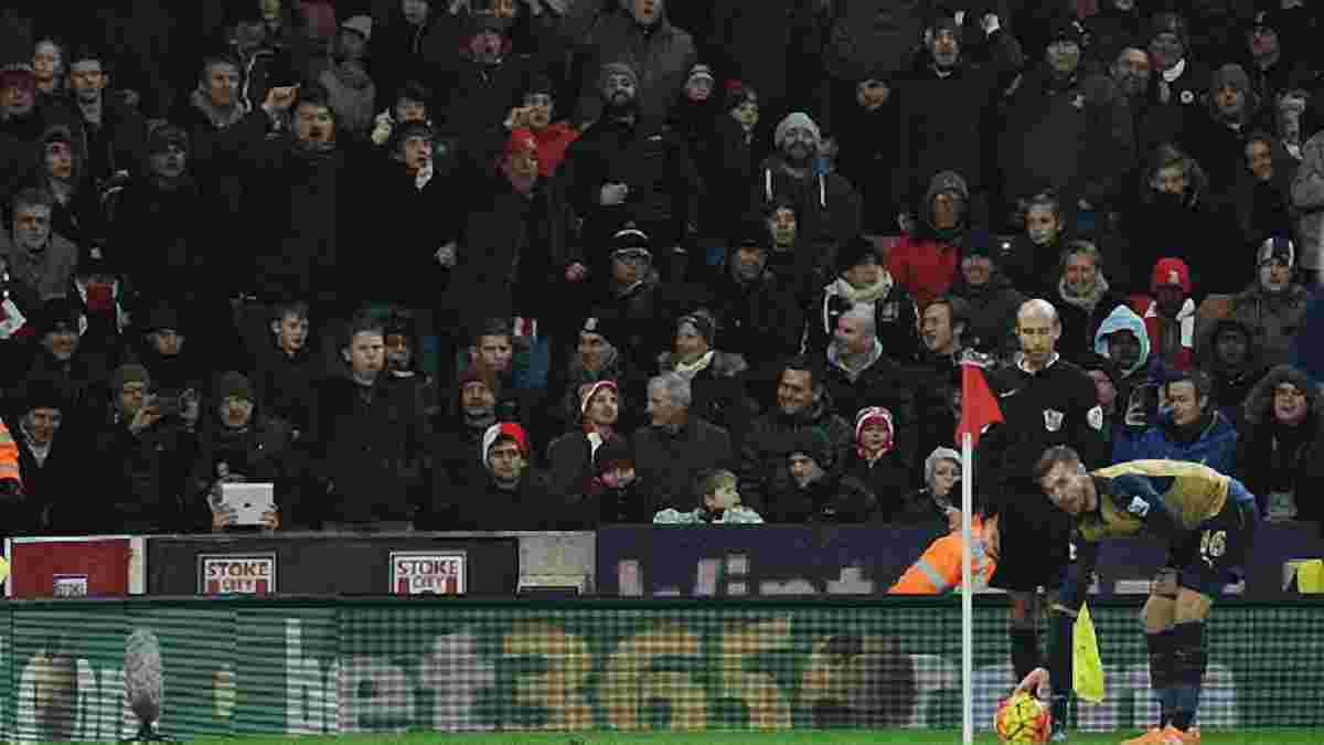 Фанати "Сток Сіті" знущалися над Ремзі під час матчу з "Арсеналом"