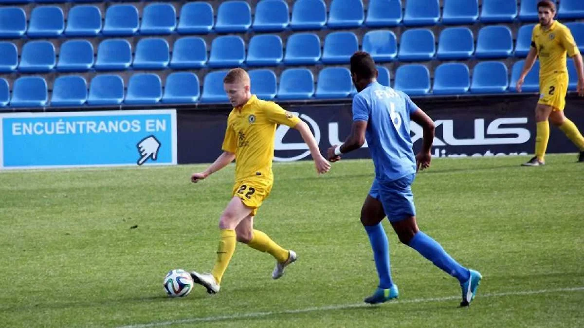 Ткачук в матче с Фиджи / фото ФК "Эркулес"