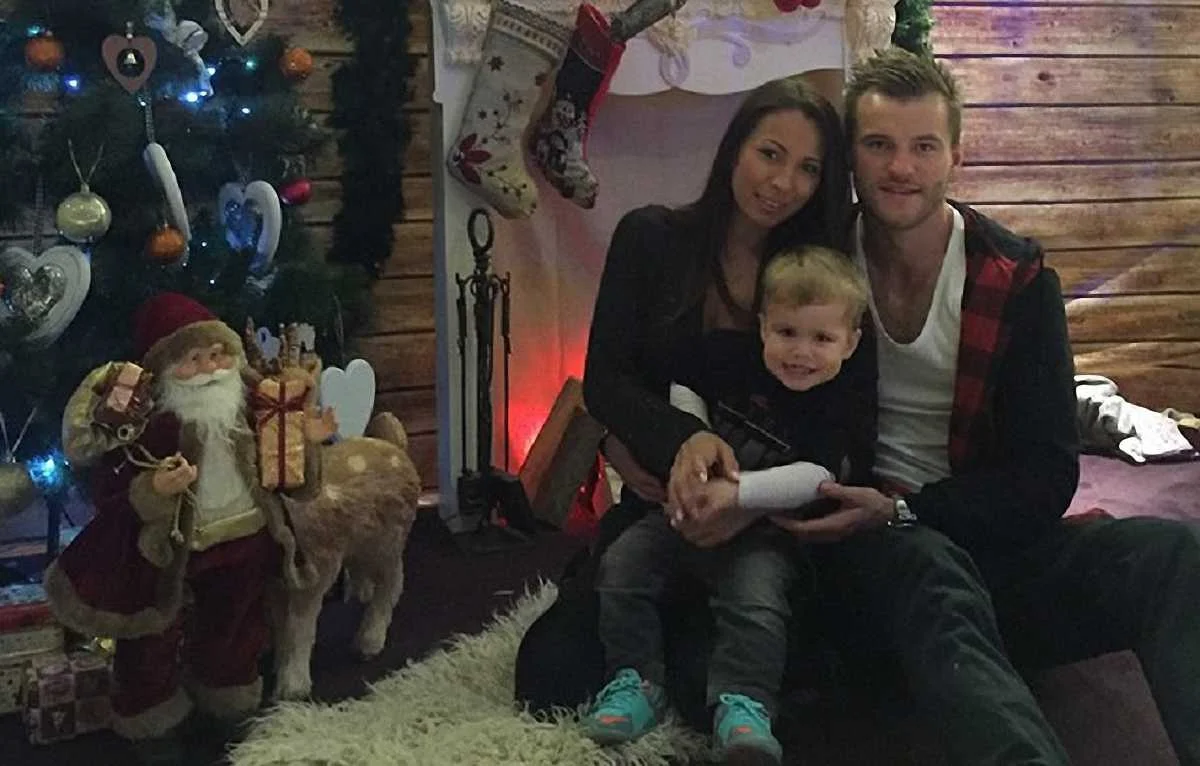 Андрій Ярмоленко із сім'єю / фото із соцмереж