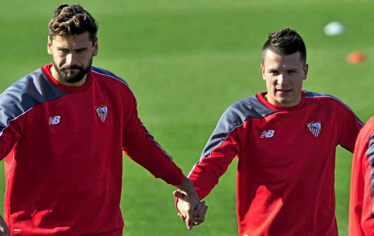 От Коноплянки и Льоренте требуют большего / Marca