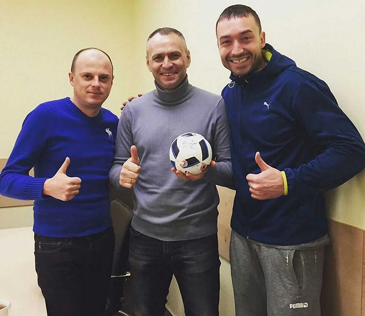 Олександр Головко (у центрі) / фото із соцмереж