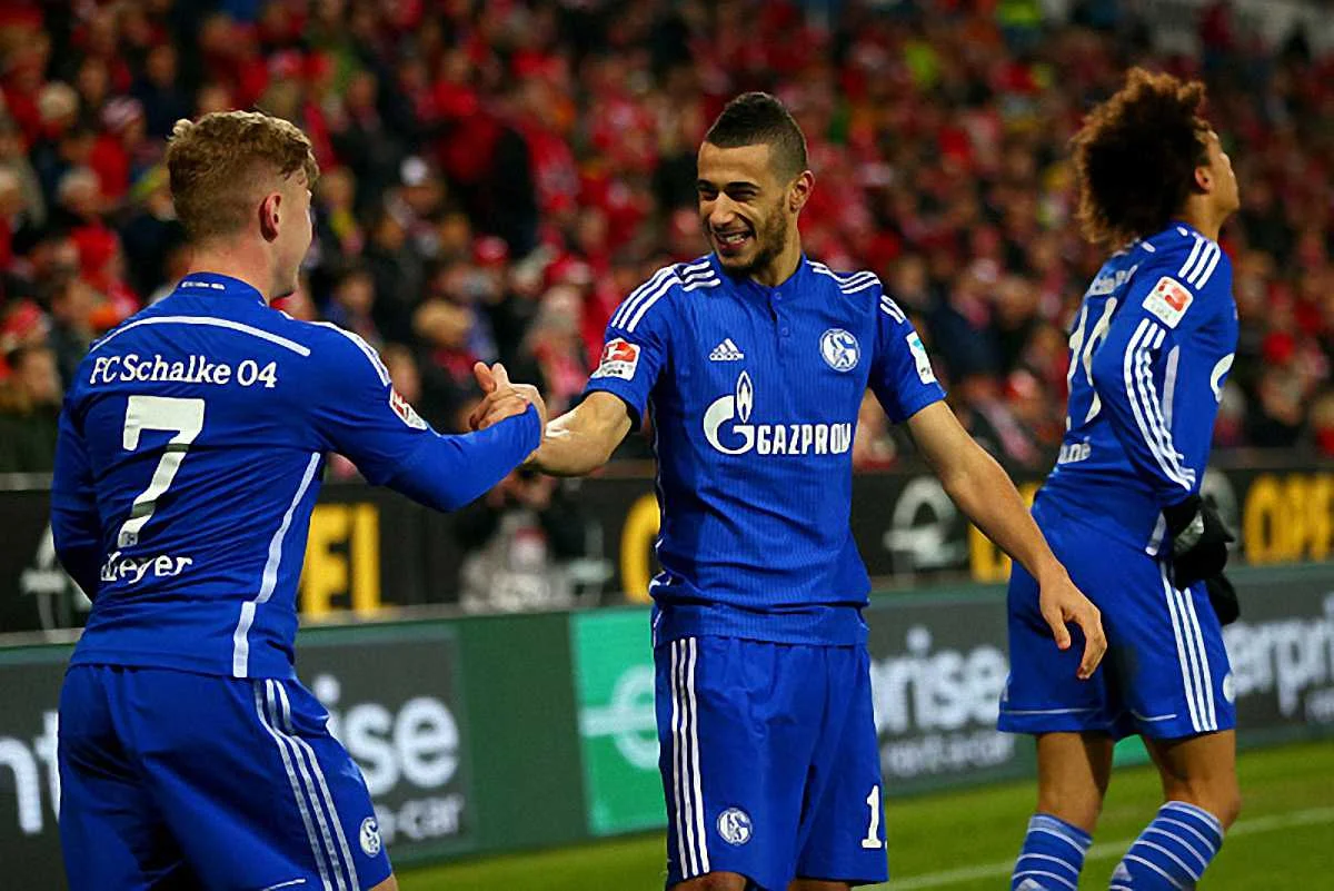 Юнес Беланда святкує прем'єрний гол у Бундеслізі / GettyImages