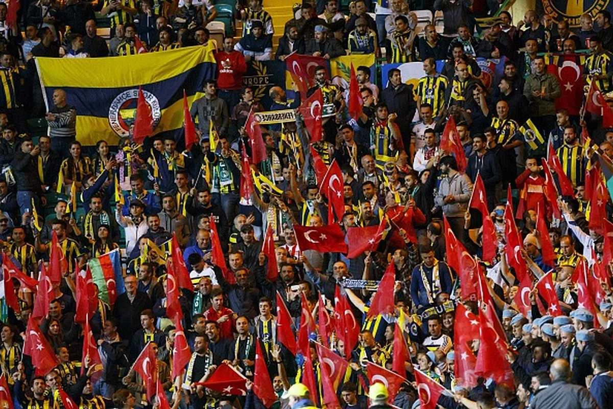 Підтримка "Фенербахче" / Фото Getty Images