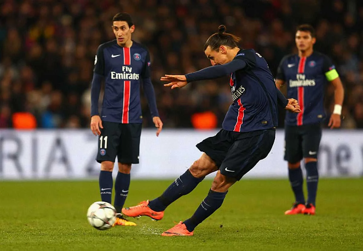 Златан забил со штрафного / Фото Getty Images