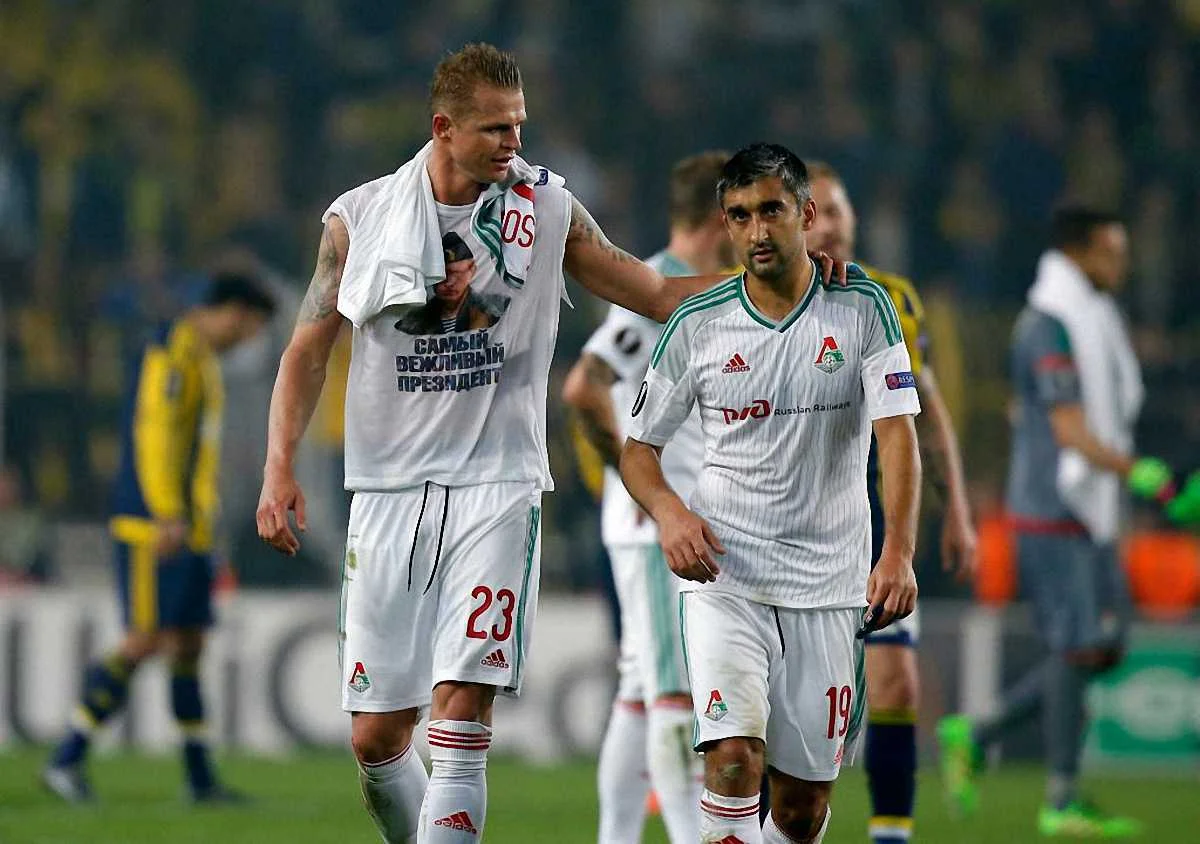 Тарасов у тій самій футболці / Фото соцмережі