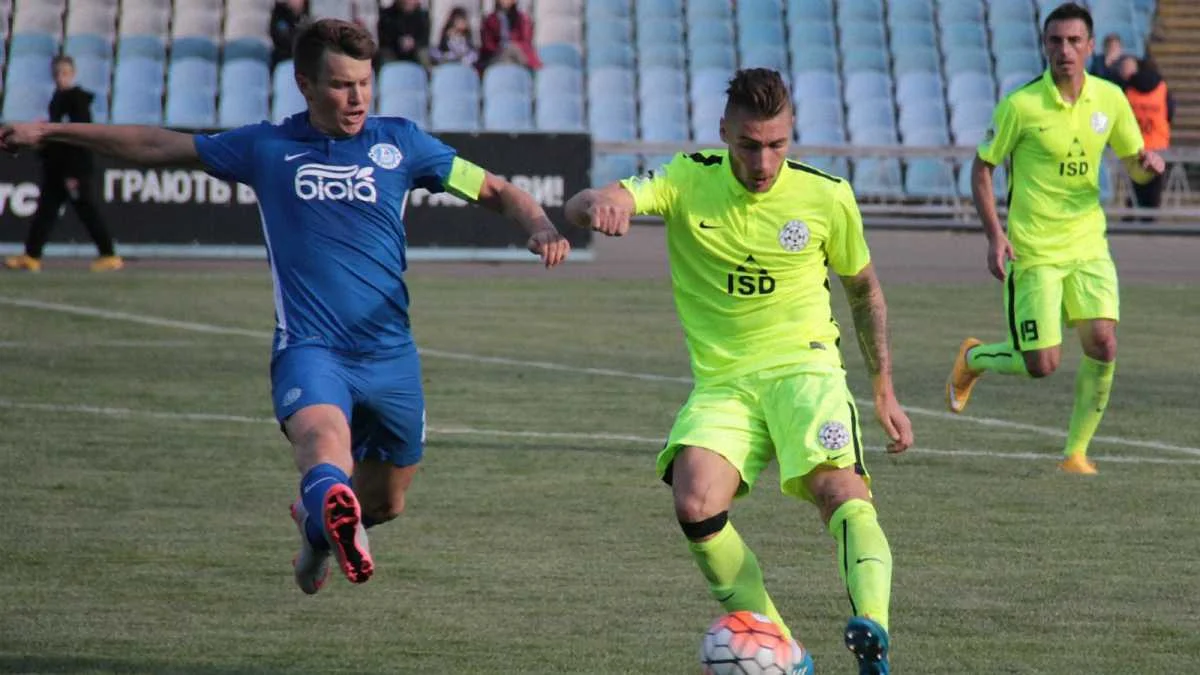 "Днепр" против "Стали" / фото ФК "Днепр"