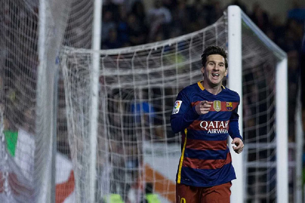 Мессі святкує гол у ворота "Райо" / getty images