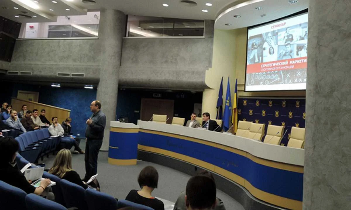 ПФЛ займається освітою клубів свого чемпіонату / Фото ПФЛ