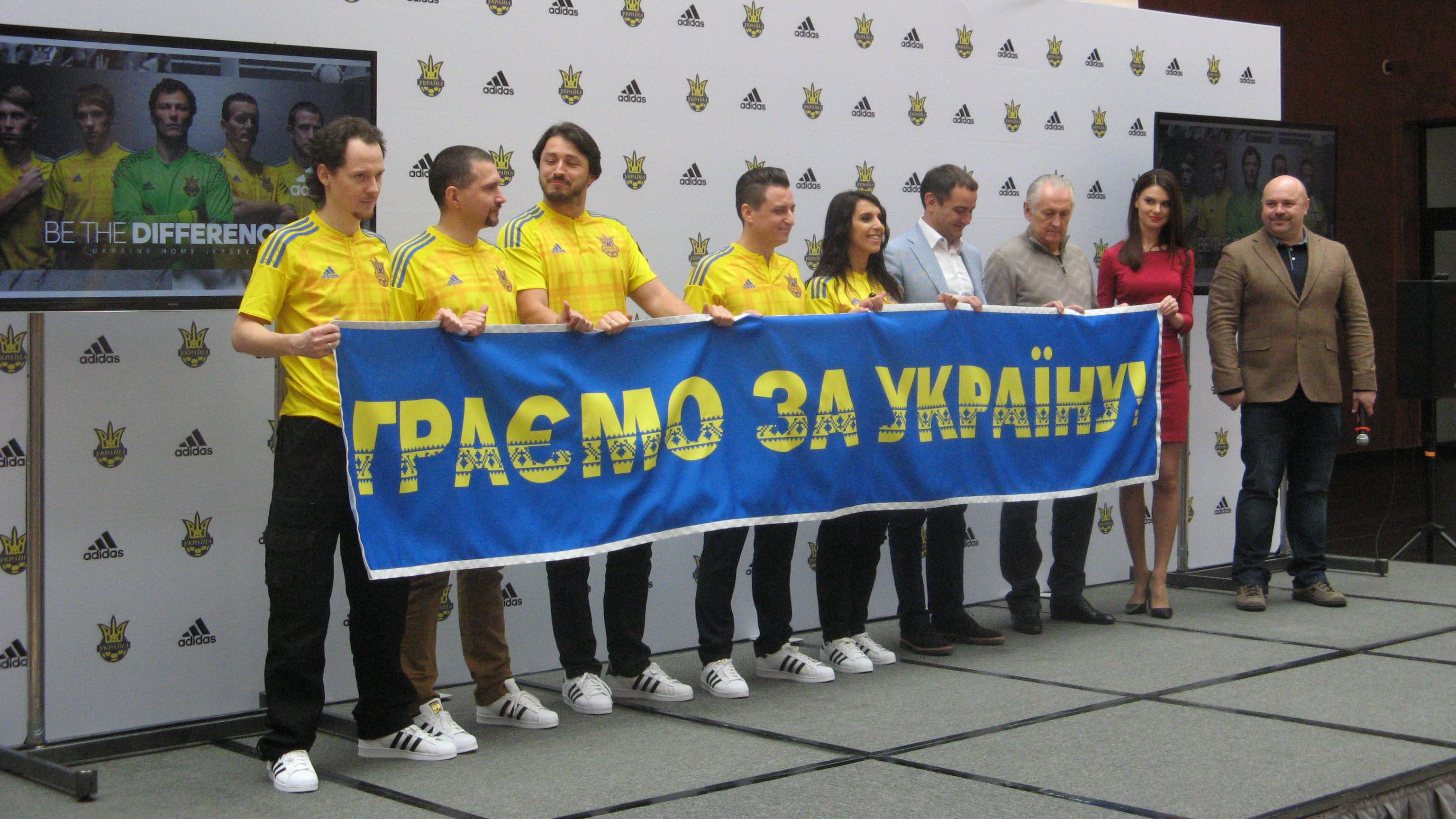 Амбасадори національної збірної України представили нову форму. Фото: Футбол 24