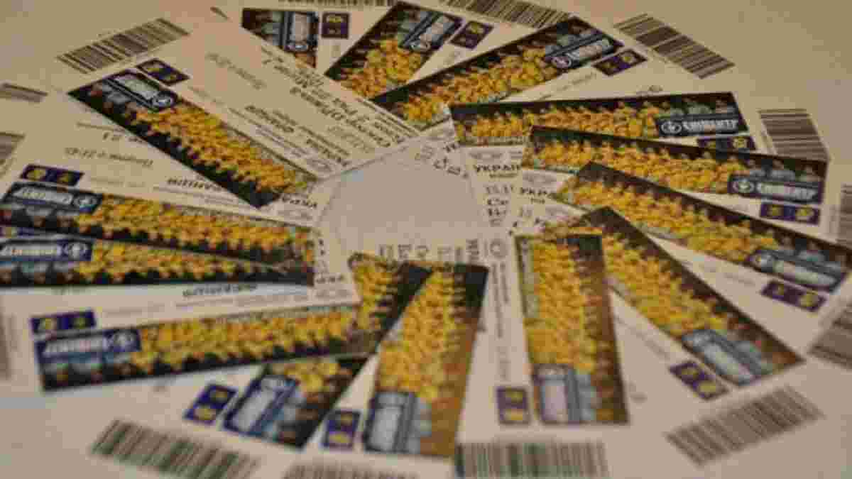 "Билетная мафия": журналисты расследовали махинации с билетами на матч Украина - Словения