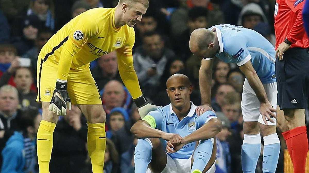 Компани вынужден покинуть поле