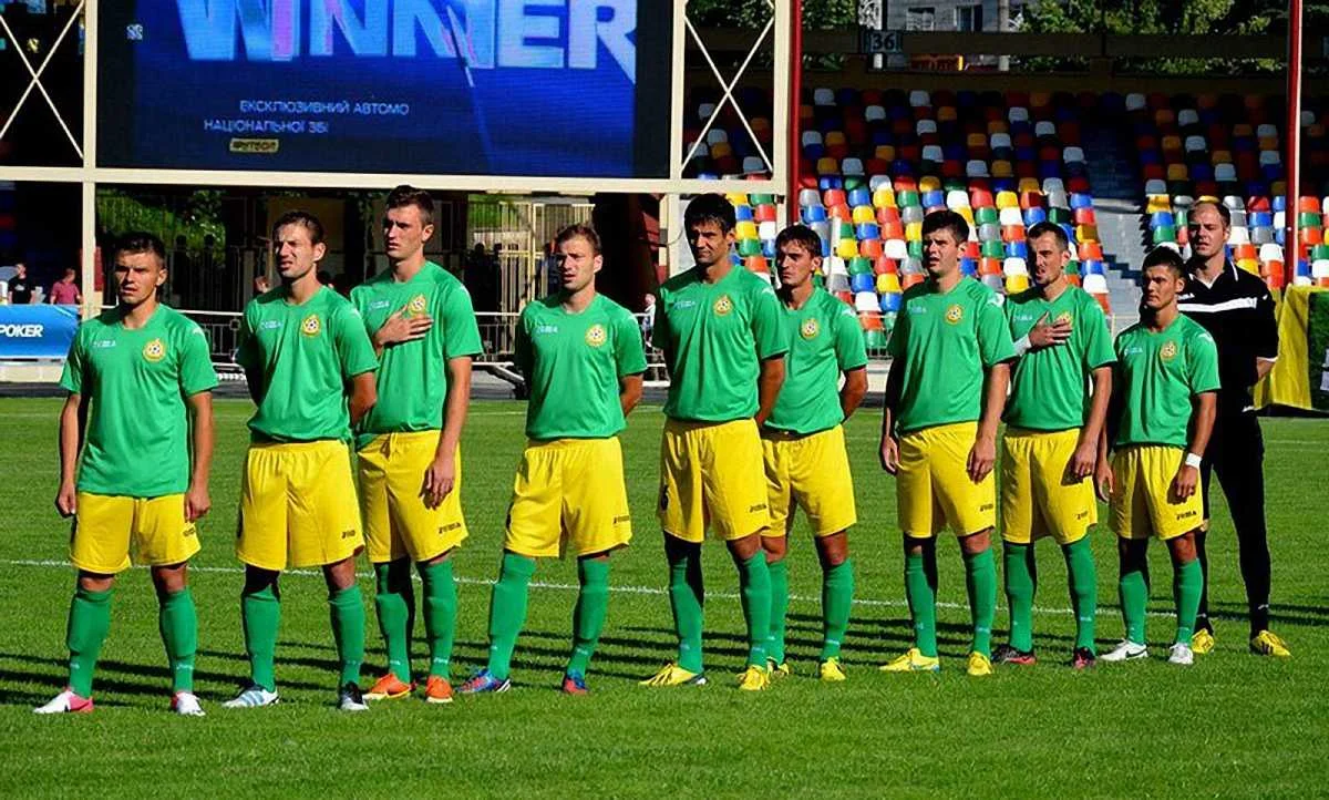 Склад ФК "Ниви" / Соцмережі