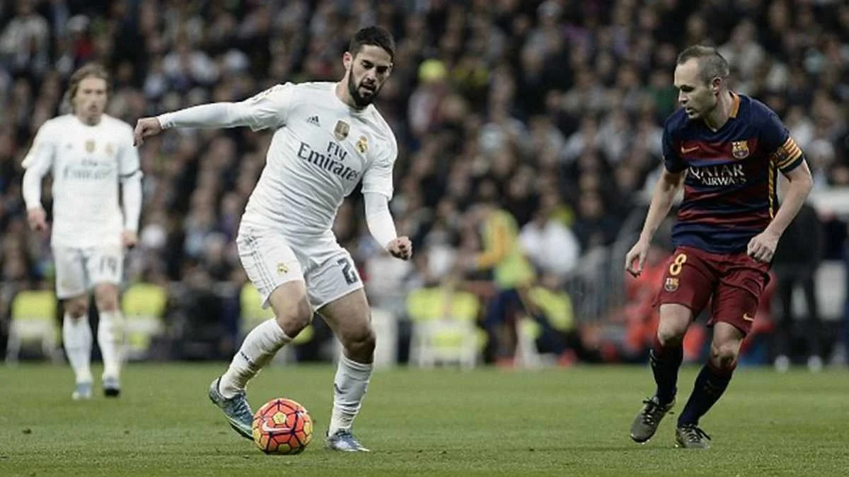 Іско хоче приєднатись до Іньєсти в "Барселоні" / Getty Images