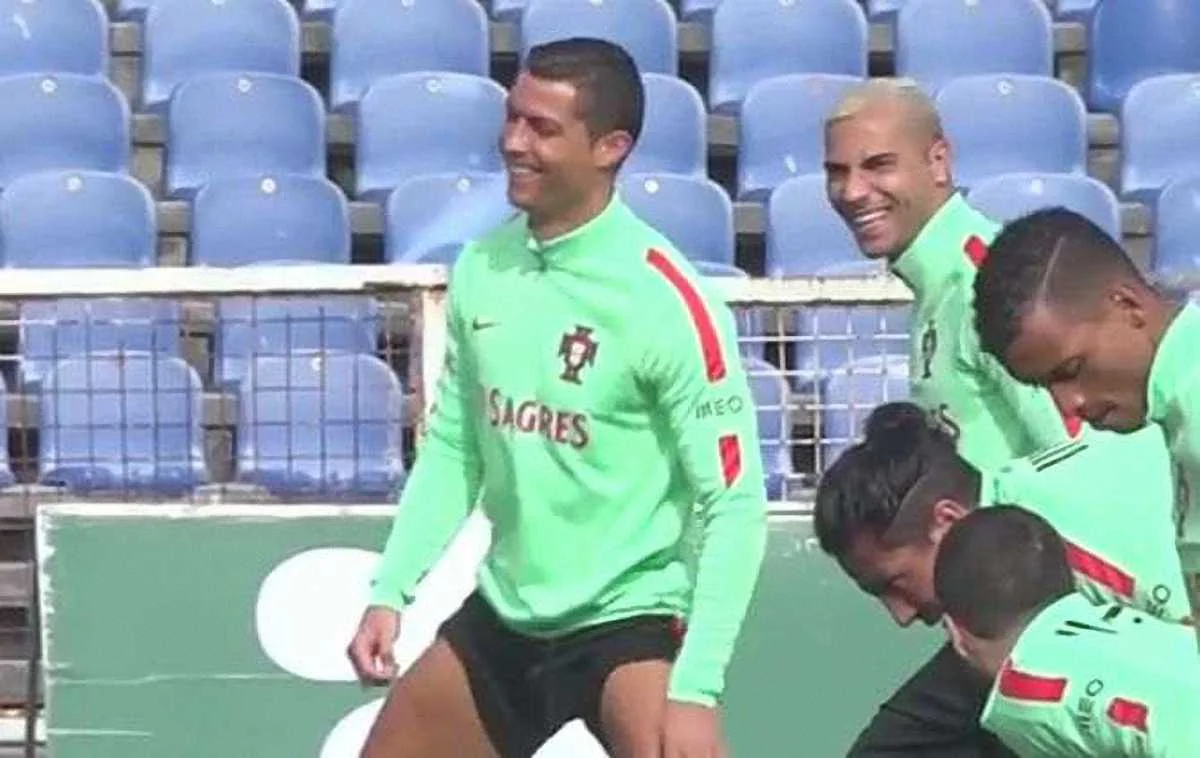 Криштиану Роналду "отжигает" на тренировке / фото из соцсетей