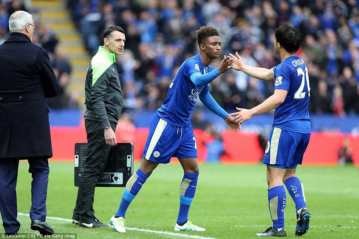 Грей заменяет Окадзаки / getty images