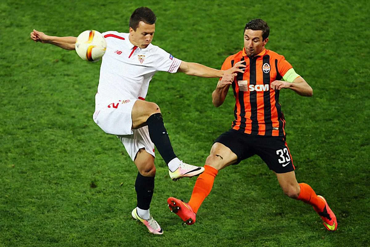 Евгений Коноплянка проиграл Дарио Срне / Getty images