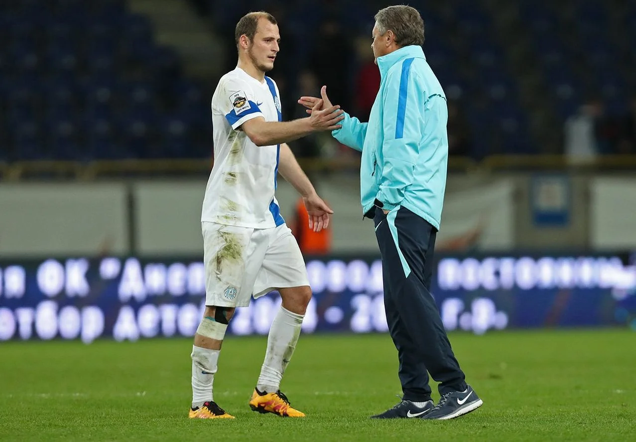 Мирон Маркевич поруч з Романом Зозулею / фото ФК "Дніпро"