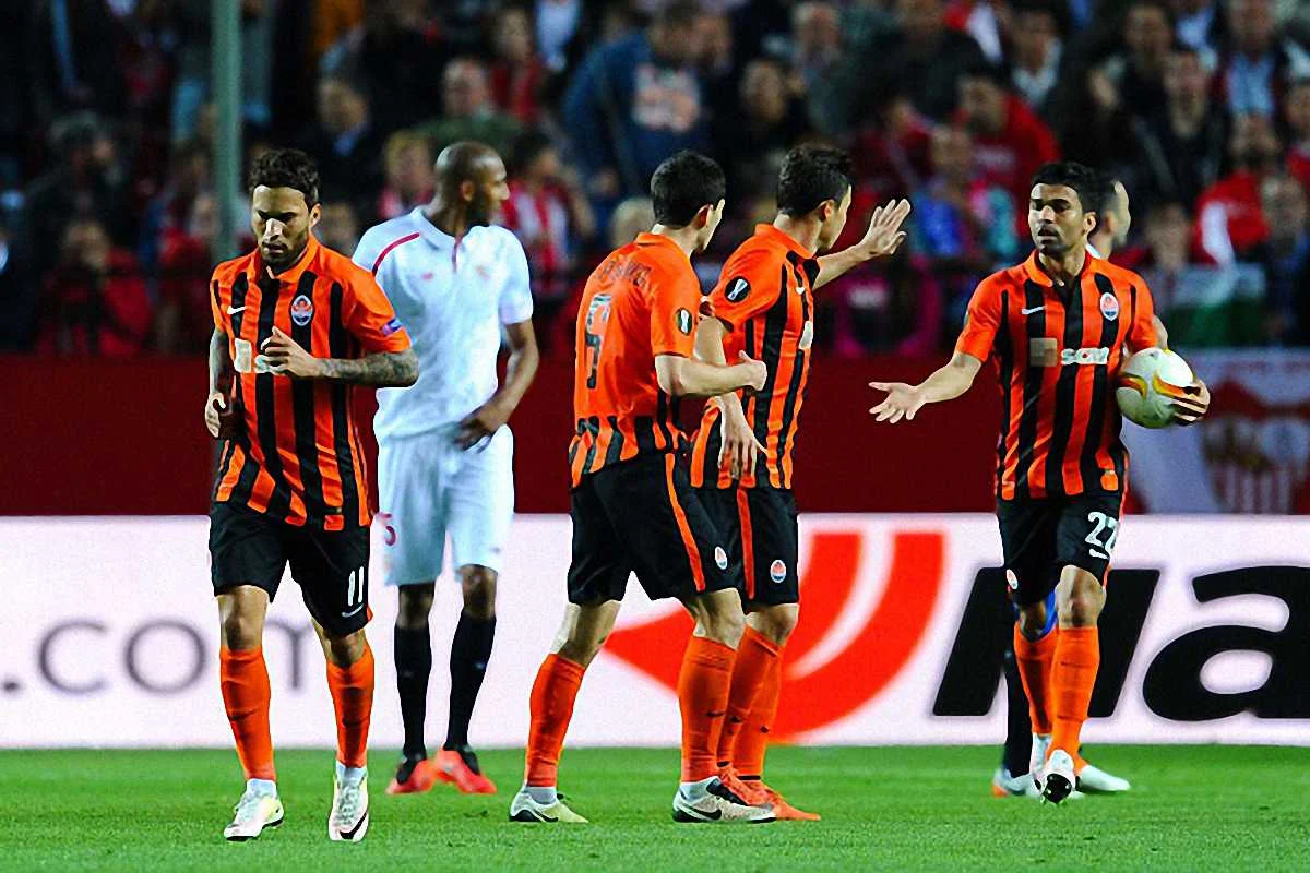 "Шахтеры" празднуют гол // Getty Images