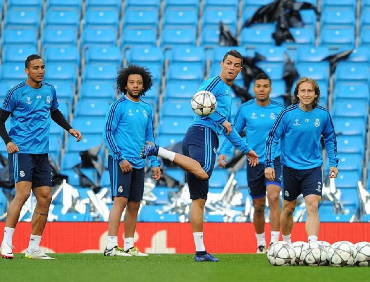 "Реал" і надалі перший / getty images