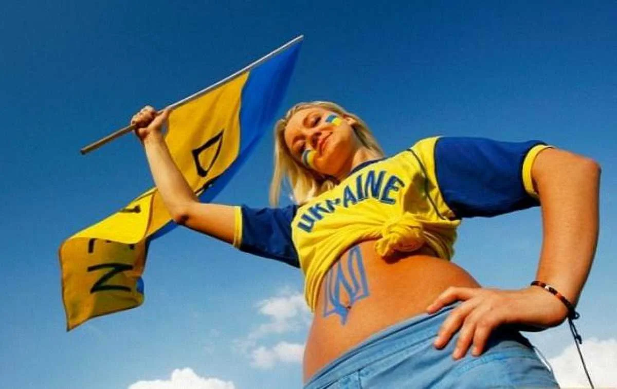 Фанатка сборной Украины / фото из соцсетей