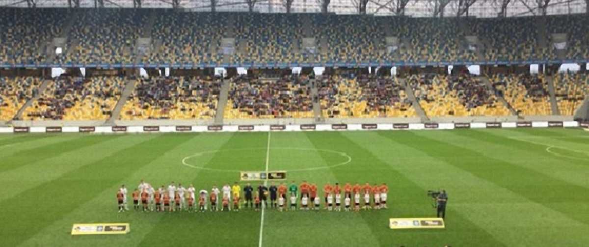 Трибуни "Арени Львів" під час матчу "Шахтар" - "Динамо" / фото Футбол 24