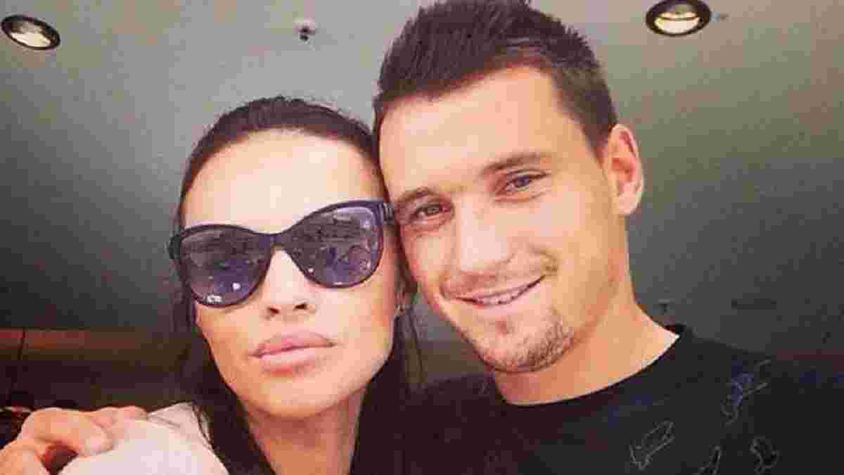 Экс-жена Олейника: Денис сообщил мне, что у него есть внебрачный ребенок на стороне