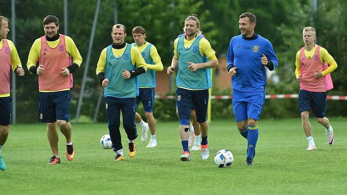 Шевченко на сборах сборной / фото ФФУ