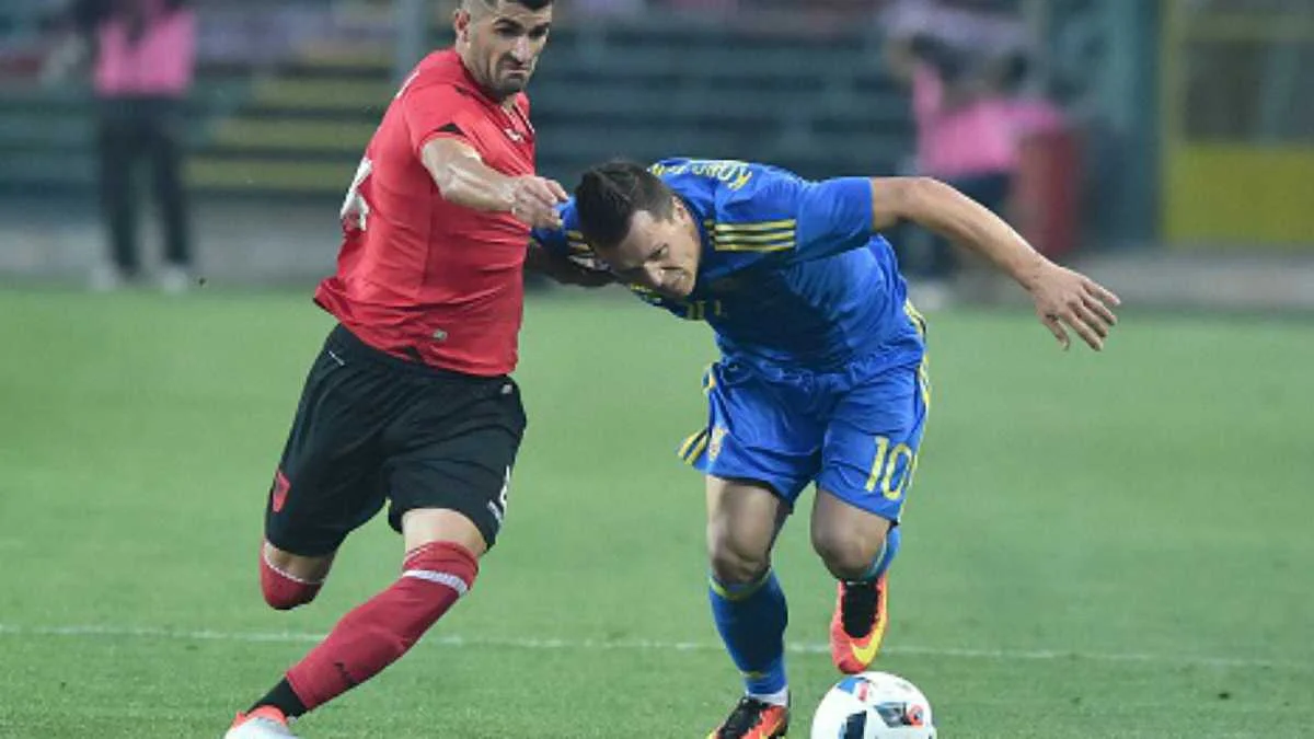 Евгений Коноплянка в матче против Албании / фото ФФУ