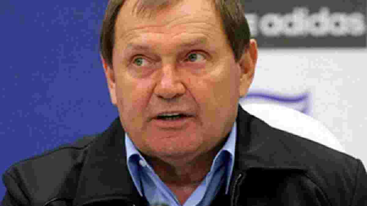 Топ-новости: "Карпаты" получили нового тренера и отдали двух футболистов, фанаты "Металлиста" просят помощи у Порошенко