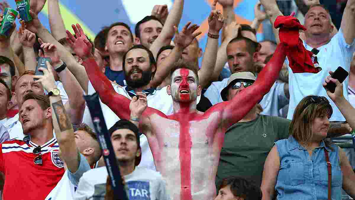 Английские фанаты освистали гимн России перед началом матча