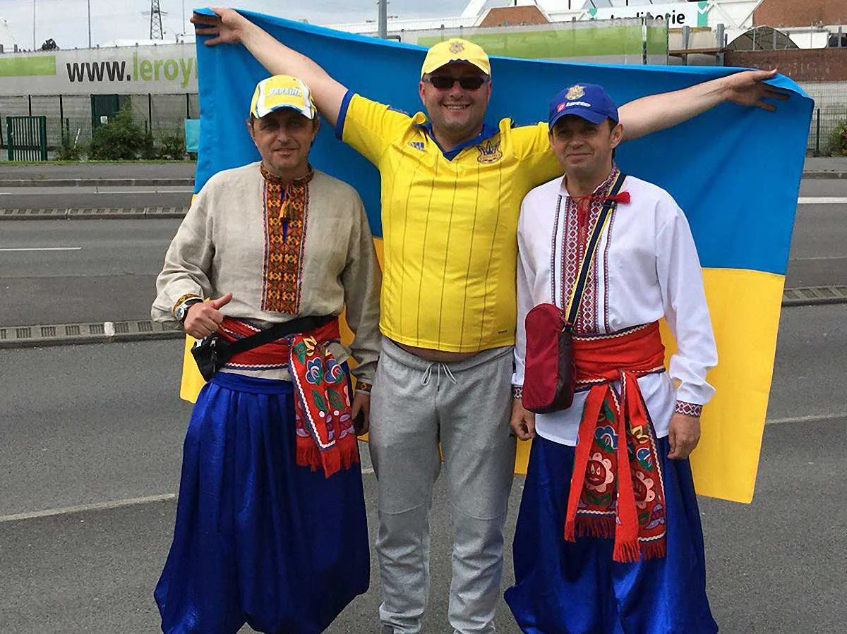 Украинские болельщики во Франции / фото из соцсетей