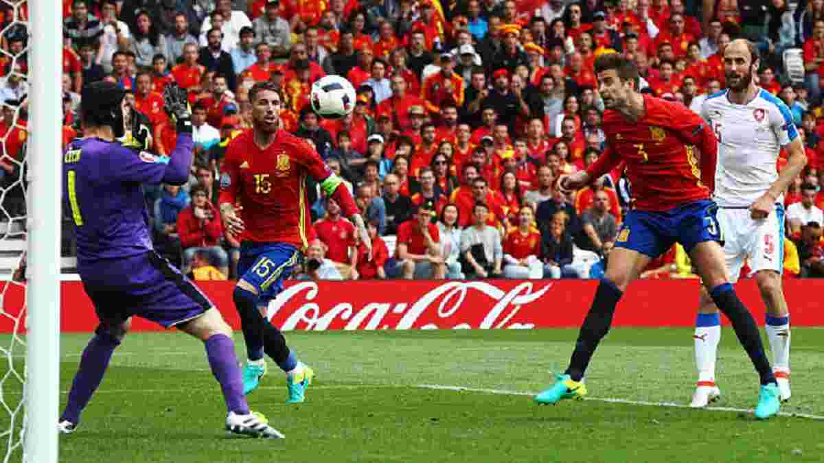 Іспанія наприкінці матчу вирвала перемогу над Чехією