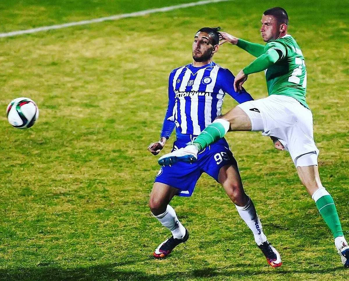 Андрей Цуриков (справа) теперь за "Александрию" / фото из соцсетей