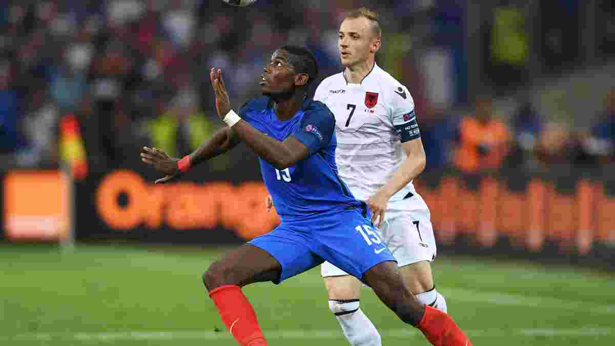 Погба показал неприличный жест для СМИ во время матча против Албании - появилось фото