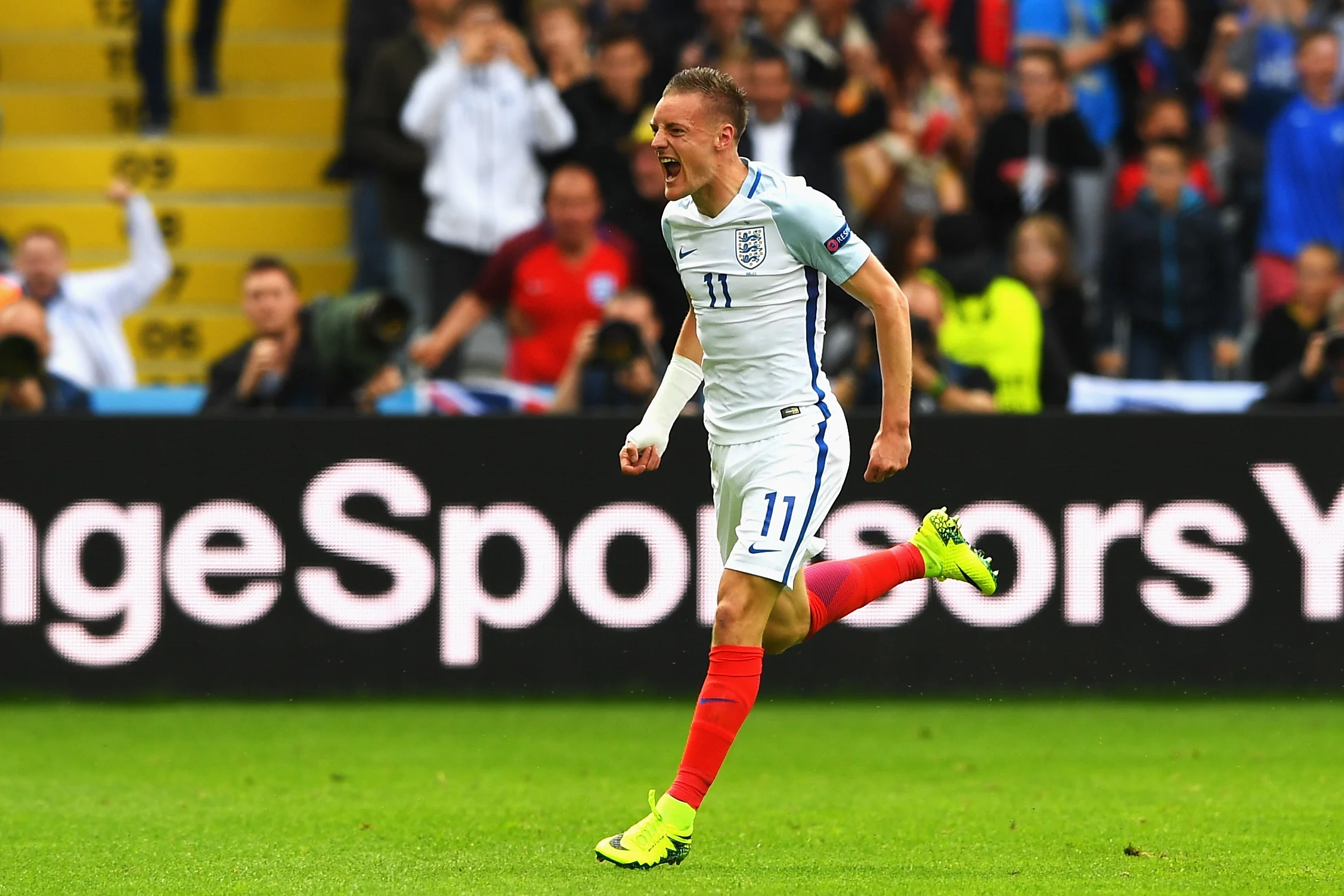 Варди празднует гол / Getty Images