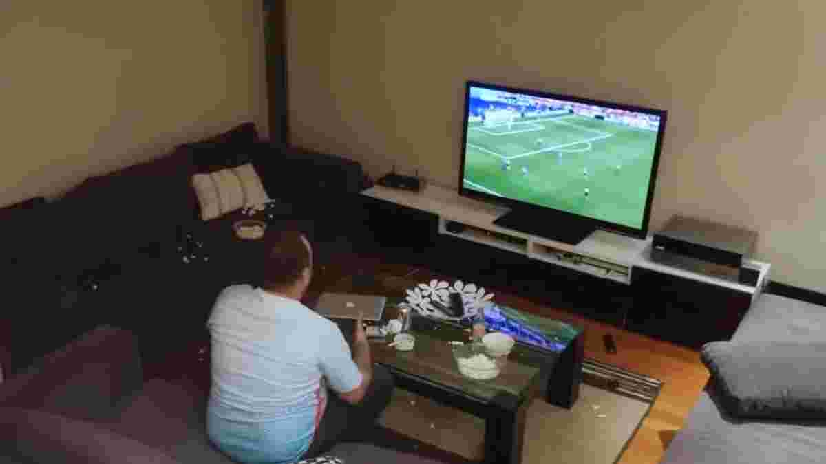 Як турецький вболівальник розбив телевізор, переглядаючи матч своєї команди