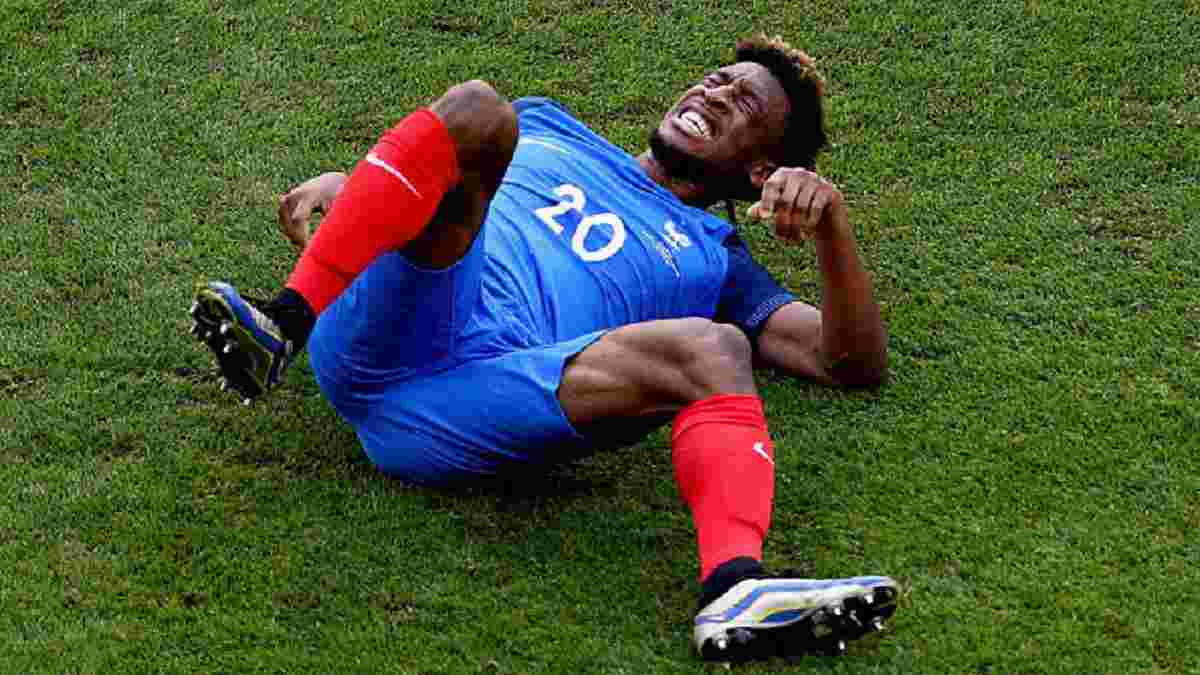 Звездный футболист сборной Франции получил травму и рискует пропустить четвертьфинал Евро-2016
