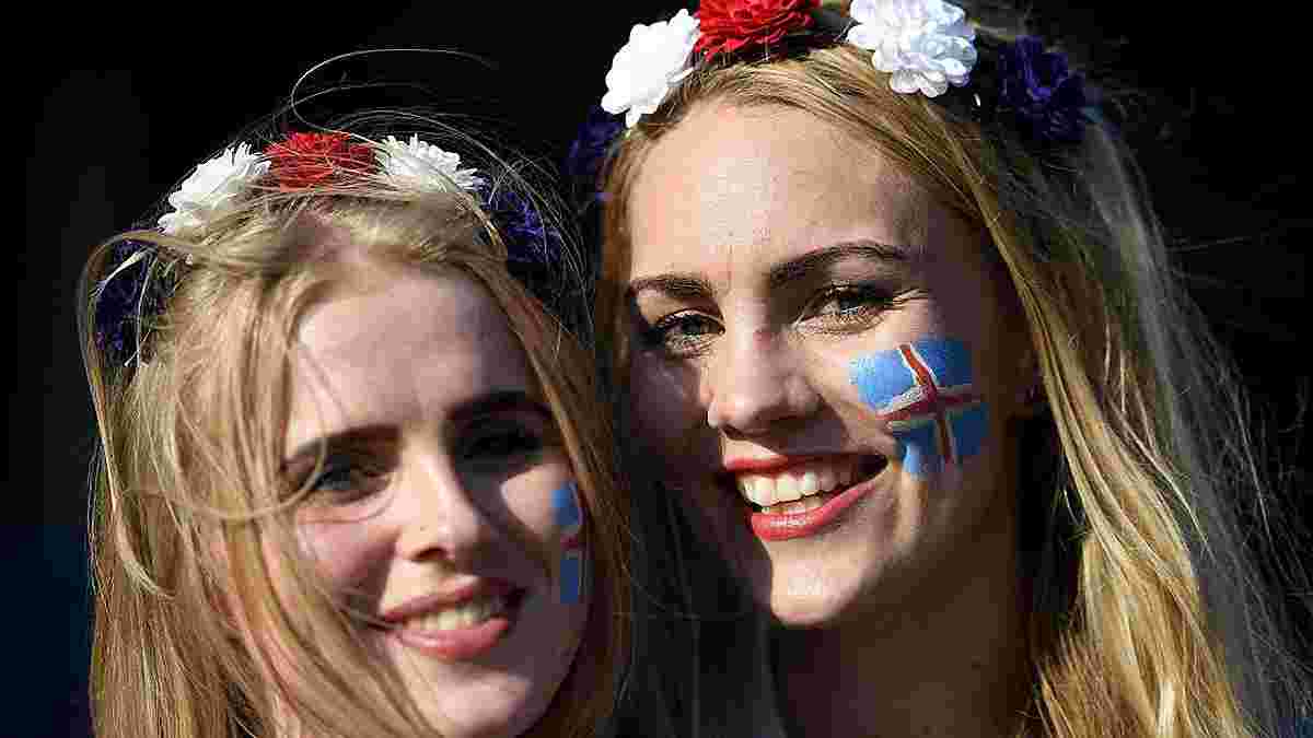 Гравці збірної Ісландії феєрично відсвяткували з фанатами вихід в 1/4 Євро-2016