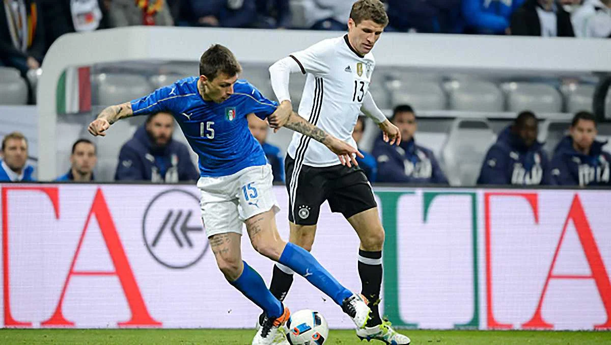 Итальянцы последние несколько турниров систематически побеждали немцев / Getty Images