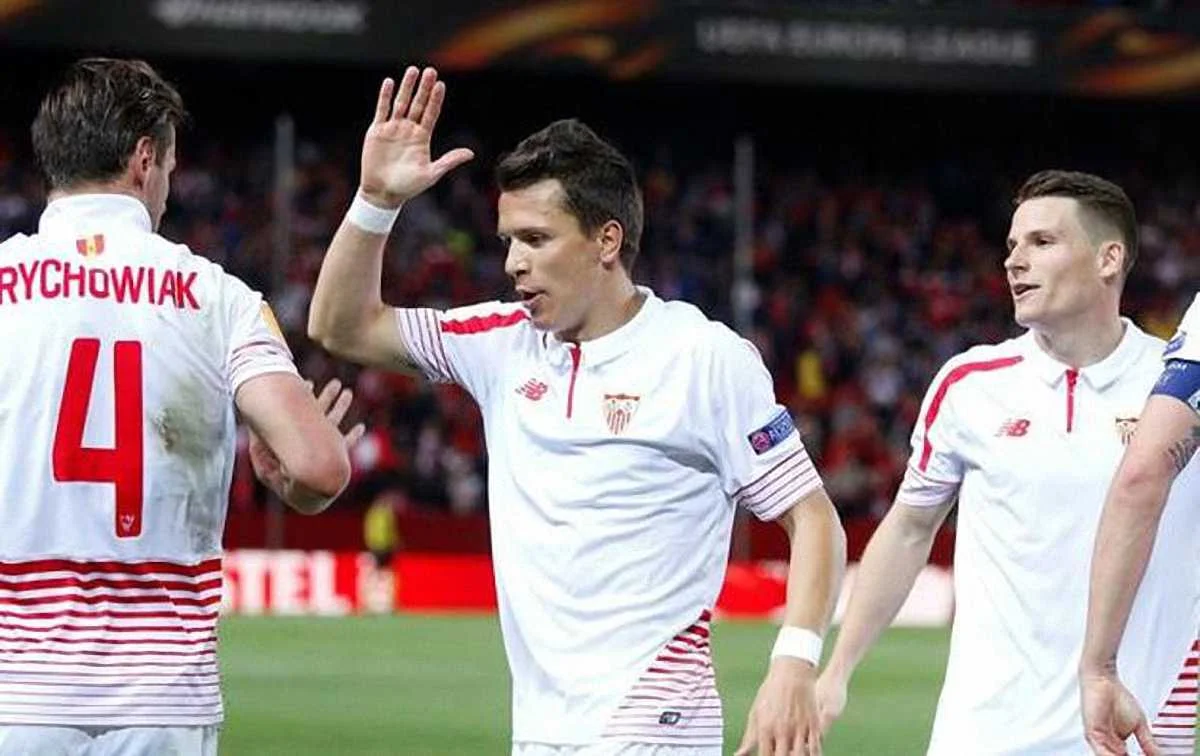 Коноплянка прощається з Крихов'яком / фото EFE