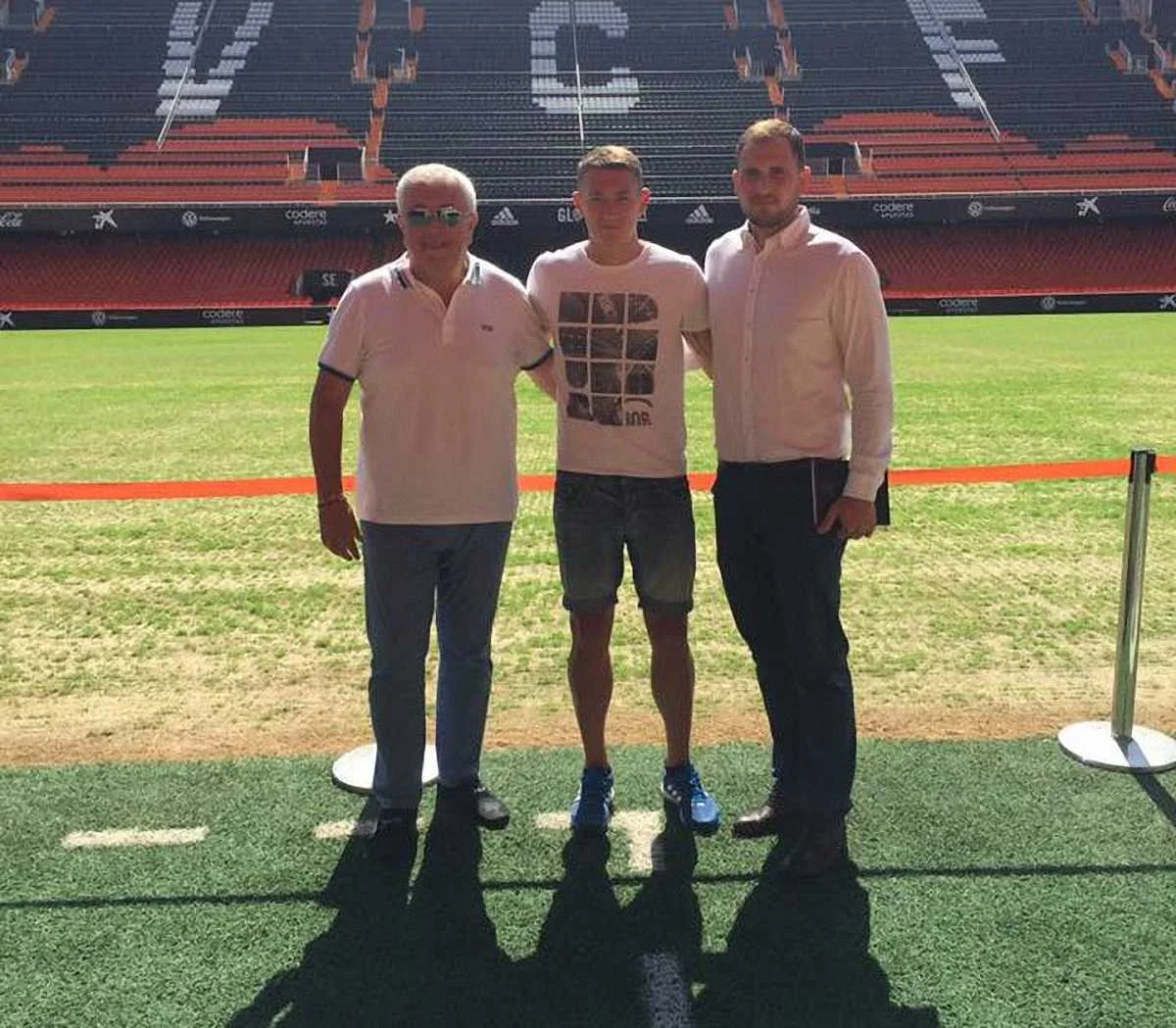 Зотько (в центре) – уже на "Месталье" / фото Антонио Лопеса