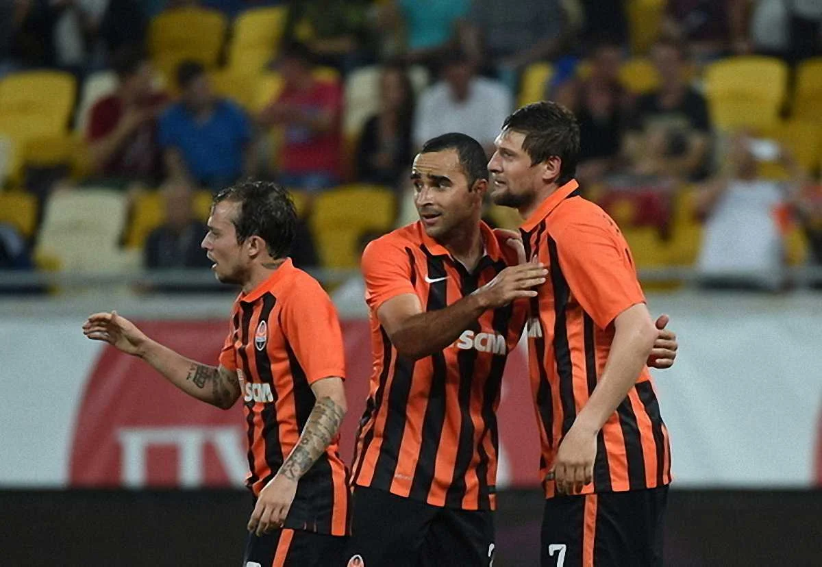 Бернард, Исмаили и Селезнёв / ФК "Шахтер"