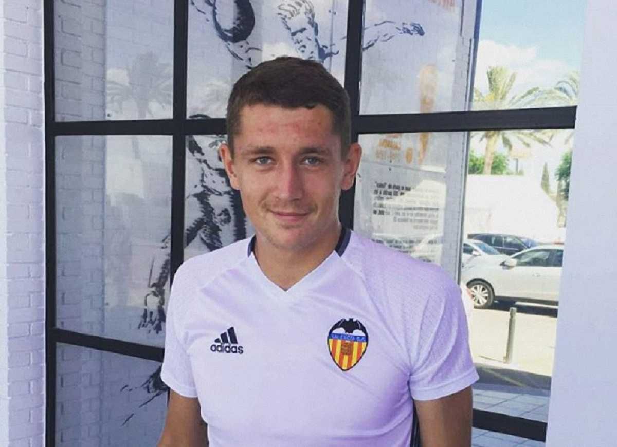 Зотько в форме "Валенсии" / Instagram