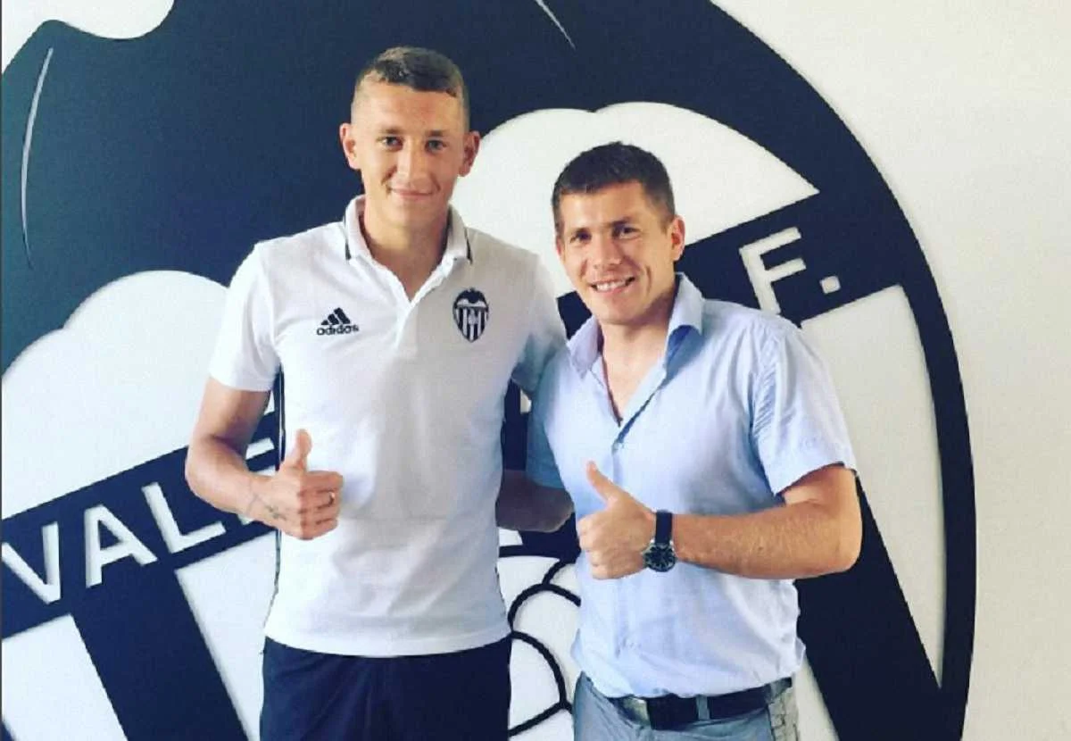 Зотько со своим агентом / Instagram