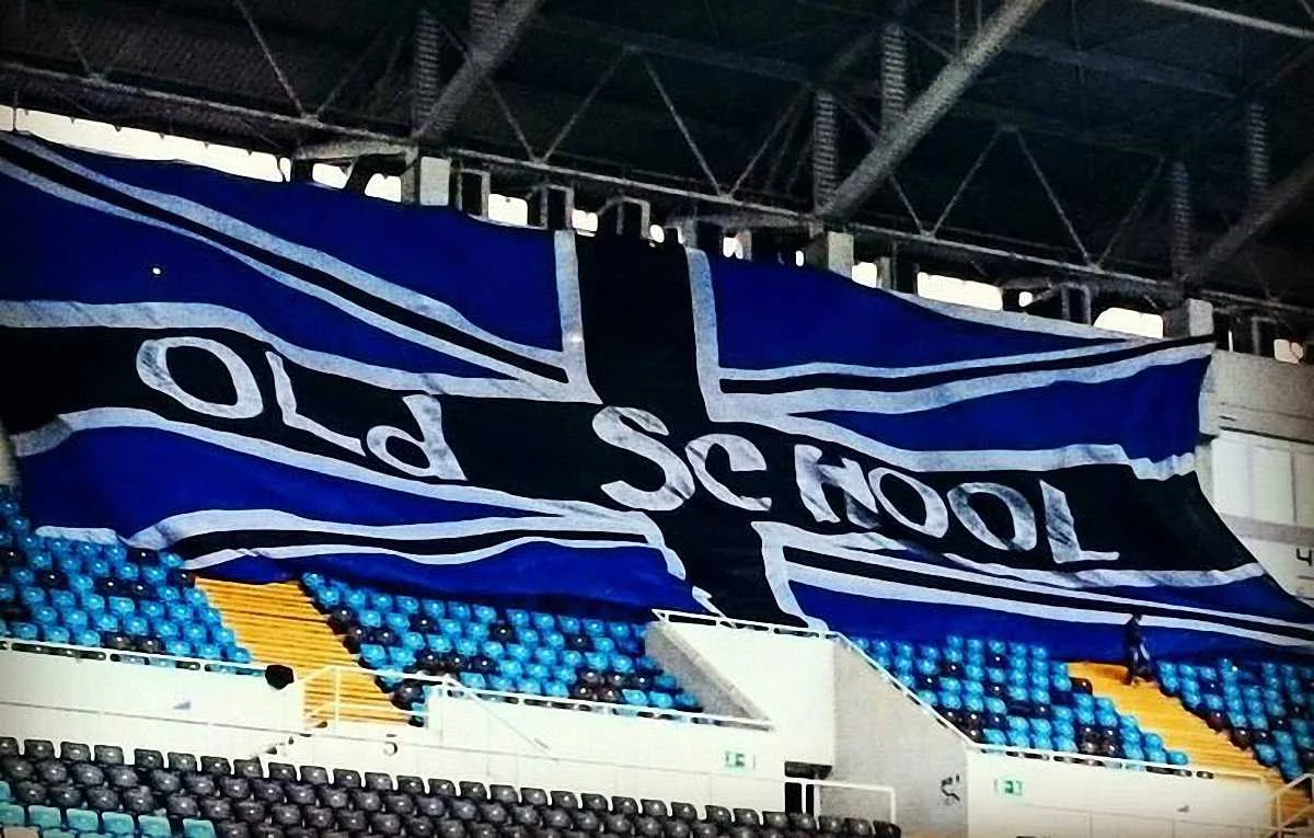 Банер фанатів, який зробили власноруч / фото із Фейсбук 