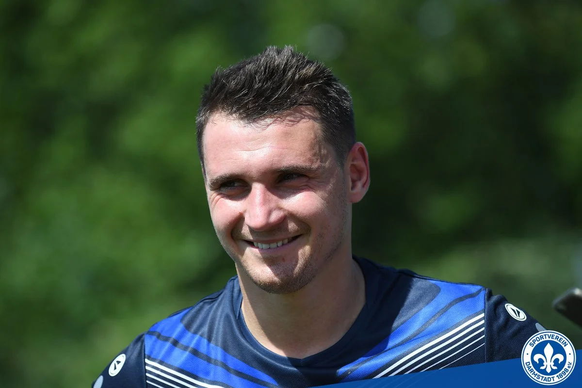 Олійник уже тренується з новим клубом / фото ФК "Дармштадт"