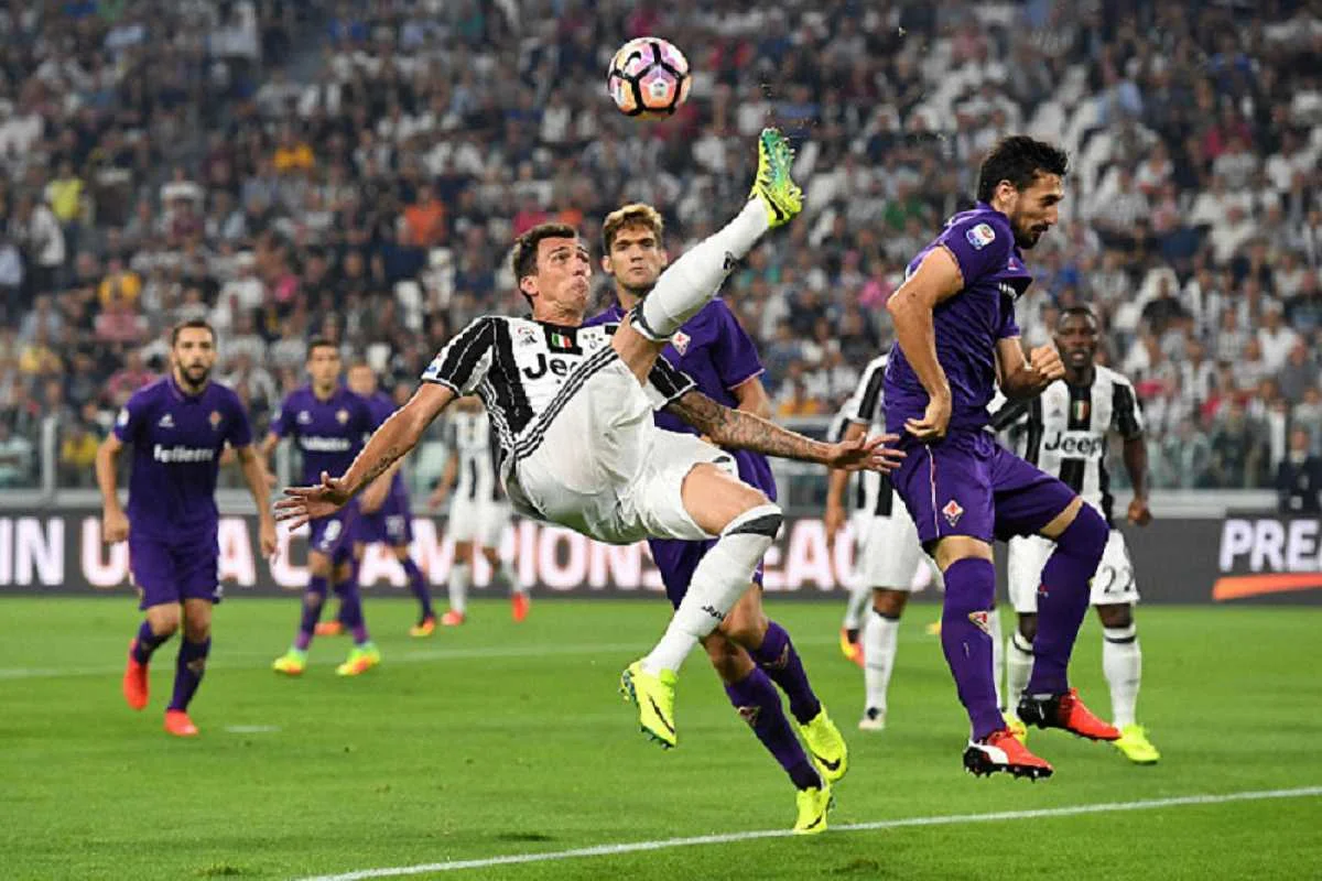 Манджукіч видовищно пробиває / Getty Images