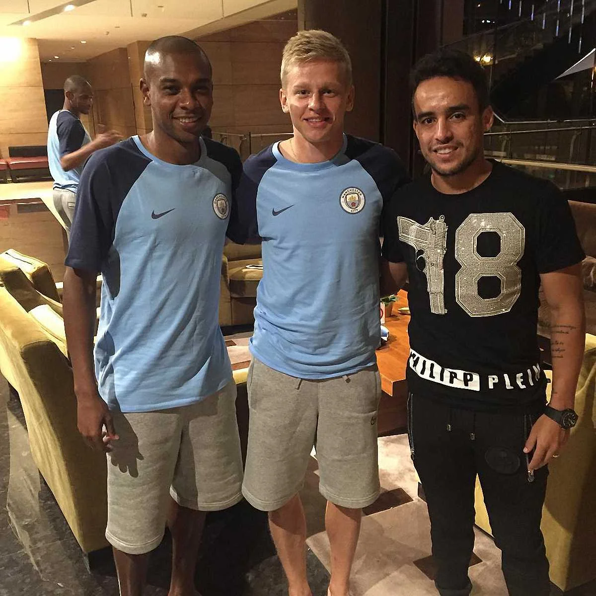 Зинченко рядом с экс-лидерами "Шахтера" Фернандиньо и Жадсоном